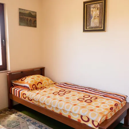 Holiday home Summer Garden Vrelo Bosne