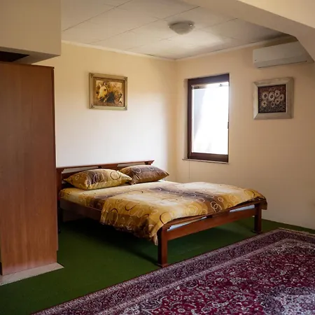 Holiday home Summer Garden Vrelo Bosne